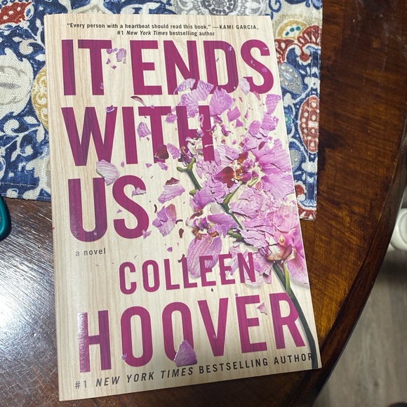 It ends with us - Picture 1 of 2